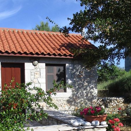 Arcadian Stone House In A Quiet Landscape, Leonidion Βίλα Πούλιθρα Εξωτερικό φωτογραφία